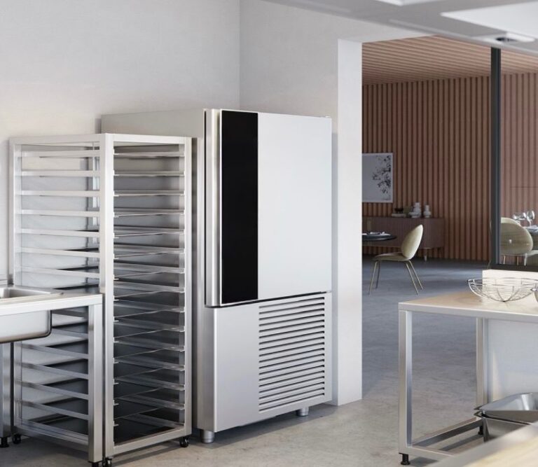 White and black blast chiller